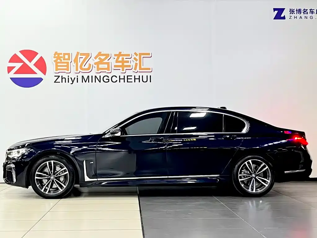 BMW 7 Series 2021 из CN, фото 3