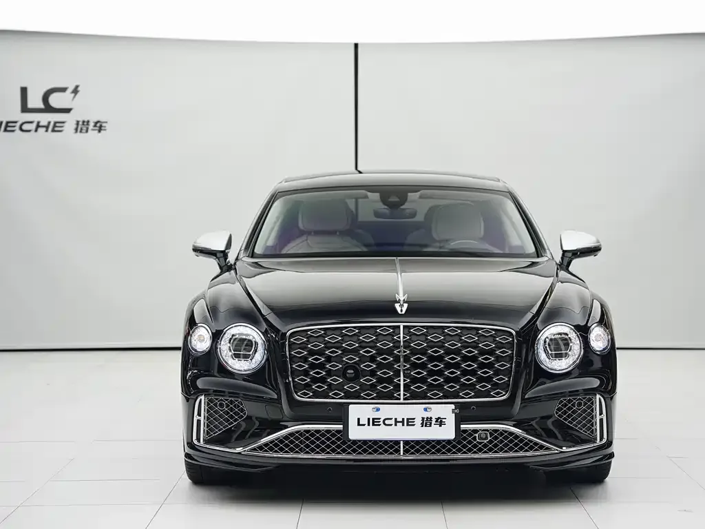 Bentley Flying Spur PHEV 2025 из CN, фото 7