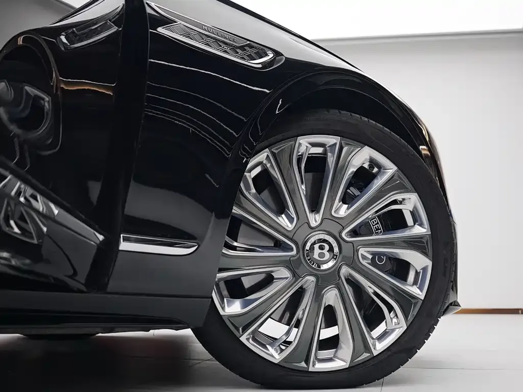 Bentley Flying Spur PHEV 2025 из CN, фото 10