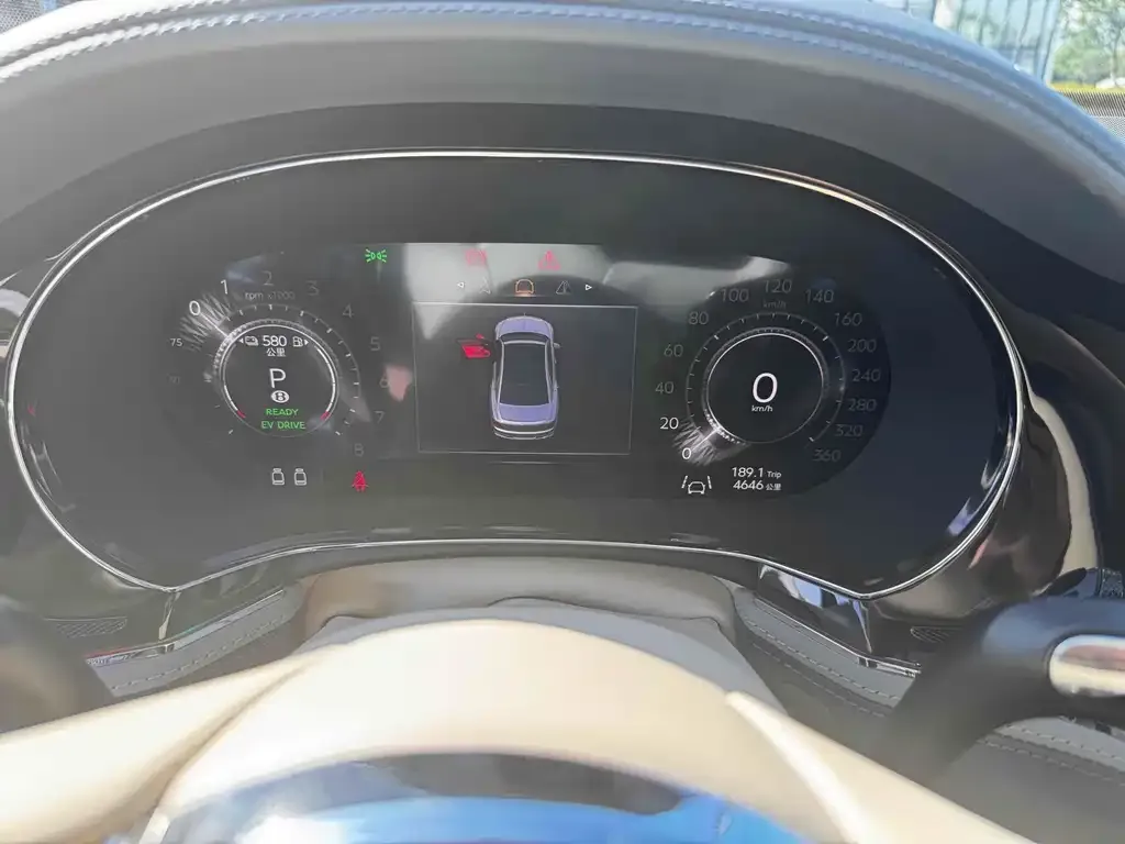 Bentley Flying Spur PHEV 2025 из CN, фото 8
