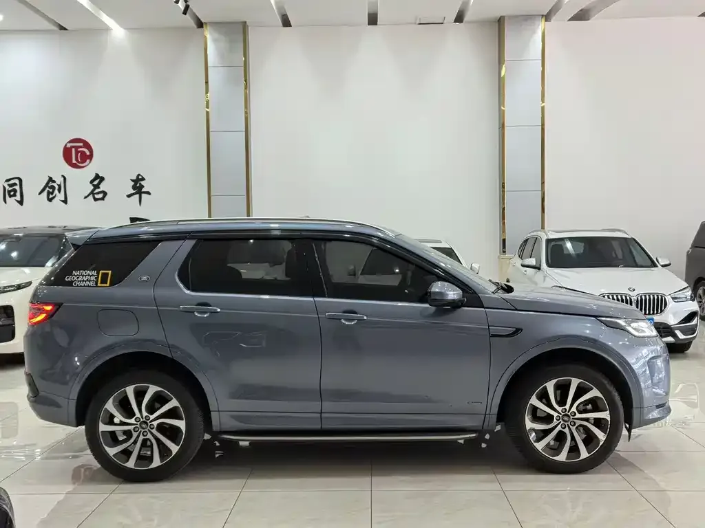 Land Rover Discovery Sport — фото 2