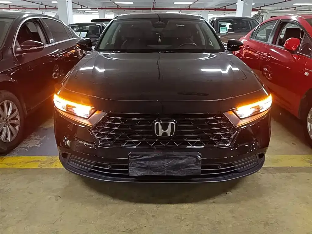 Honda Accord — фото 5