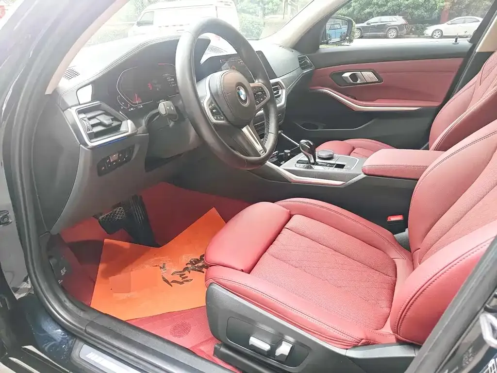 BMW 3 Series 2022 из CN, фото 4