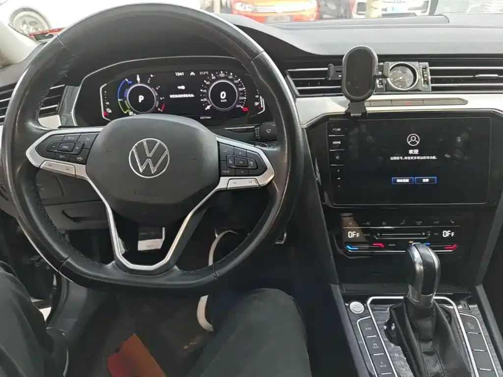 Volkswagen Magotan GTE PHEV 2023 из CN, фото 7