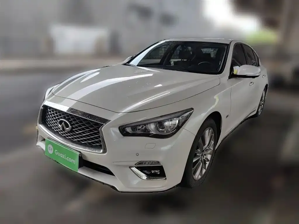Infiniti Q50L — фото 3