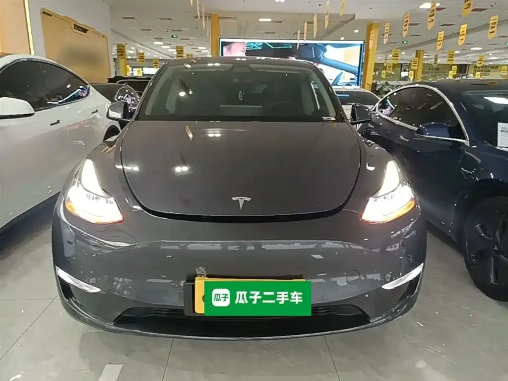 Tesla Model Y — фото 5