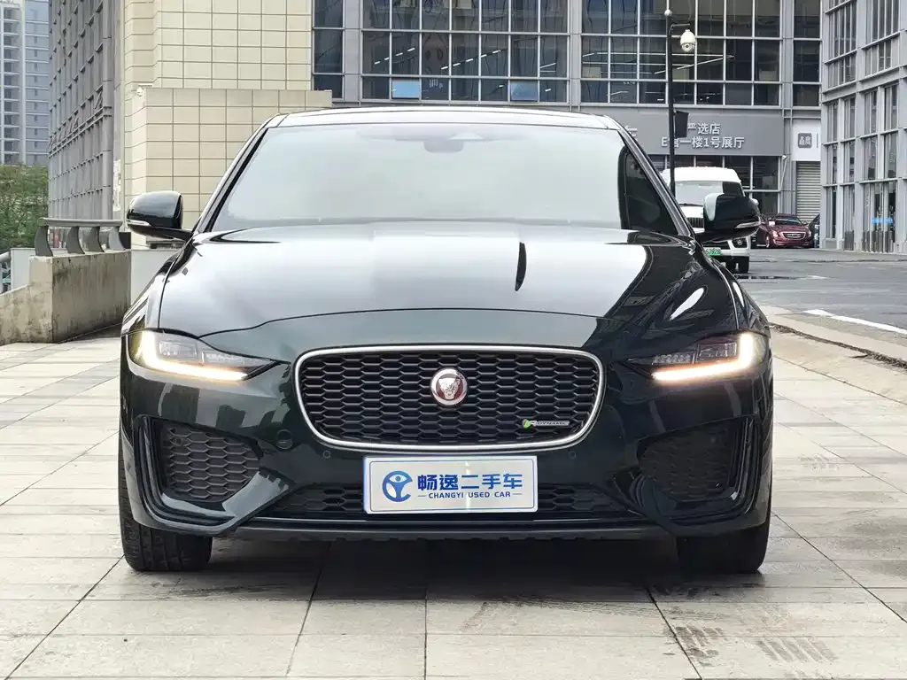 Jaguar XEL — фото 3