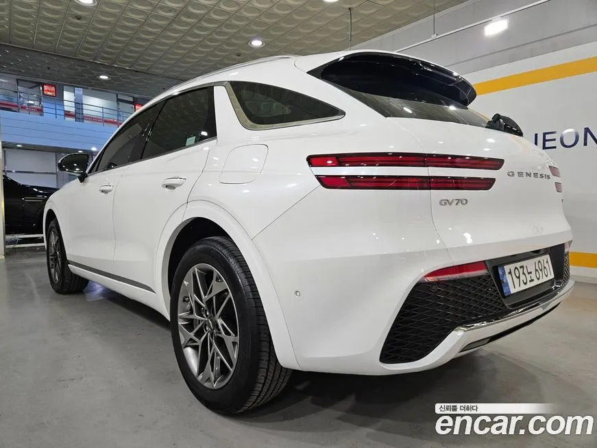 Genesis GV70 2023 из KR, фото 10