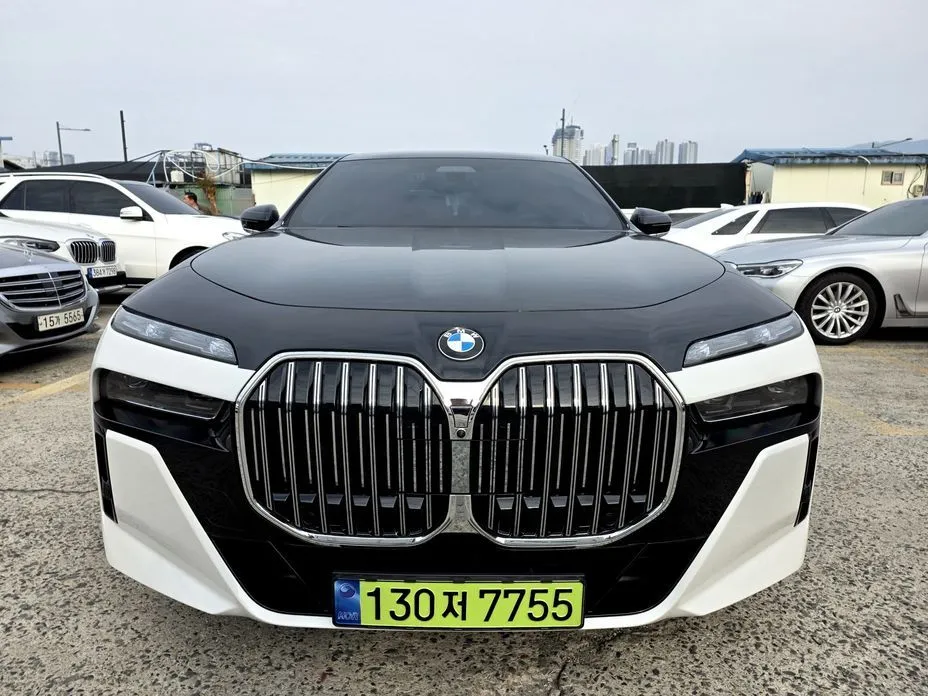 BMW 7-Series