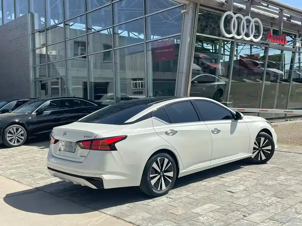 Nissan Teana 2022 из CN, фото 10
