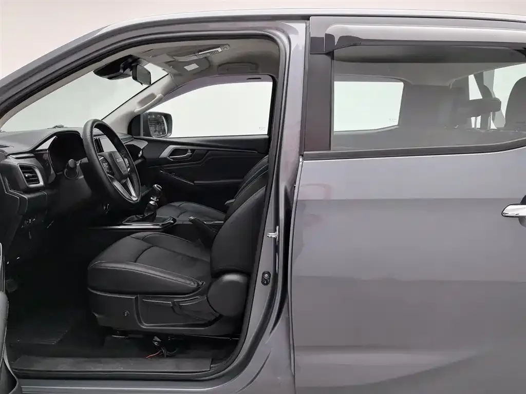Isuzu D-MAX 2023 из CN, фото 5