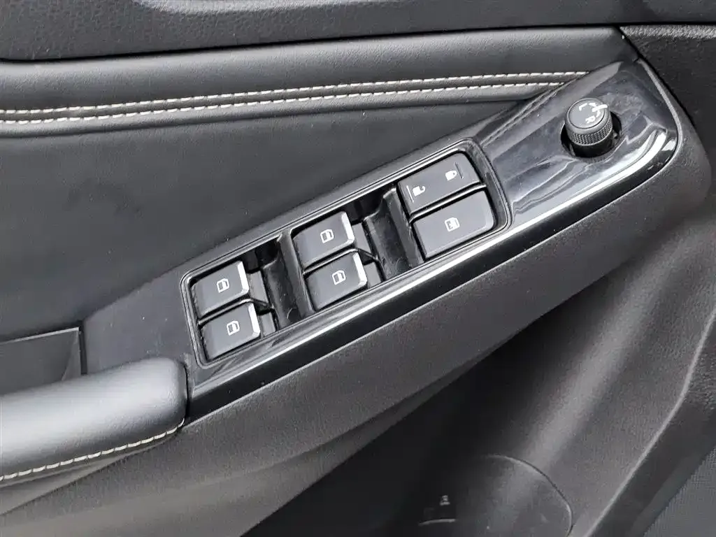 Isuzu D-MAX 2023 из CN, фото 9