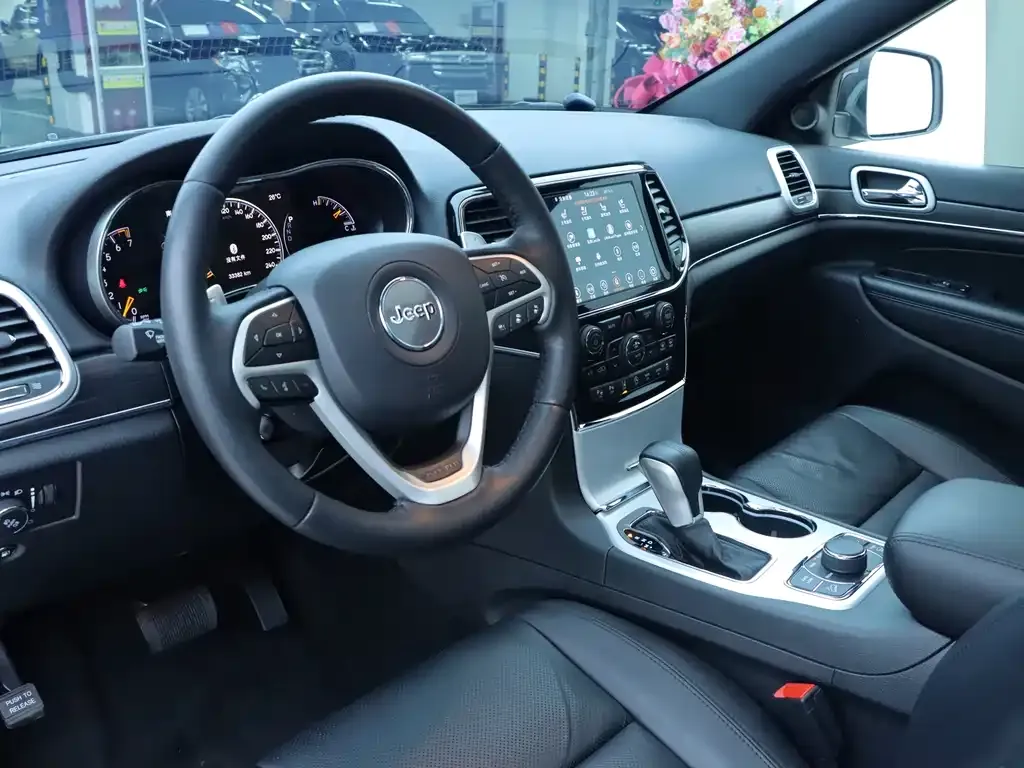 Jeep Grand Cherokee (Import) 2022 из CN, фото 4