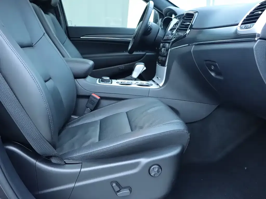 Jeep Grand Cherokee (Import) 2022 из CN, фото 6
