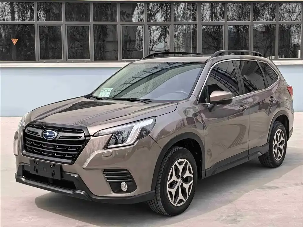 Subaru Forester — фото 1