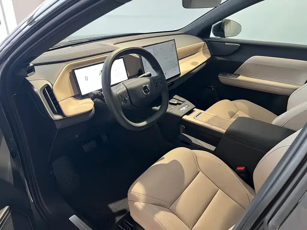 Volvo XC70 Plug-in Hybrid 2026 из CN, фото 7