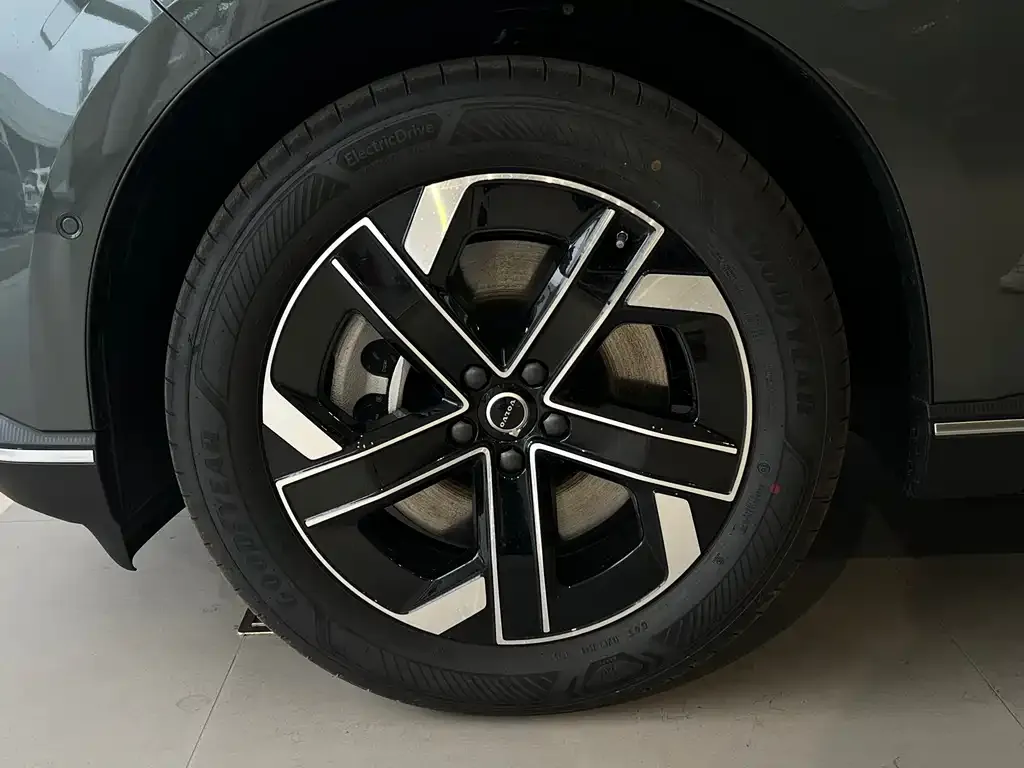 Volvo XC70 Plug-in Hybrid 2026 из CN, фото 8