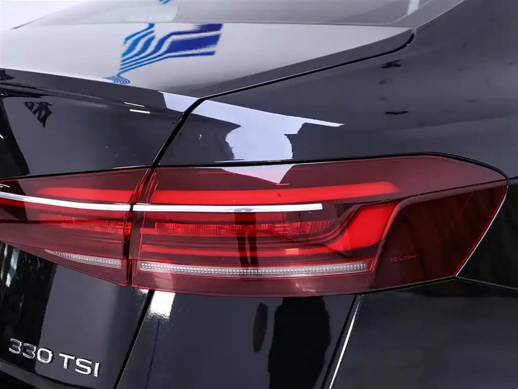 Volkswagen Passat — фото 4