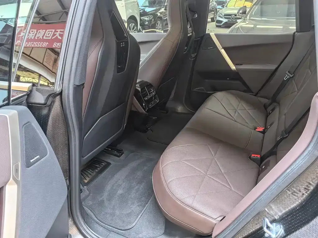 BMW iX 2023 из CN, фото 6