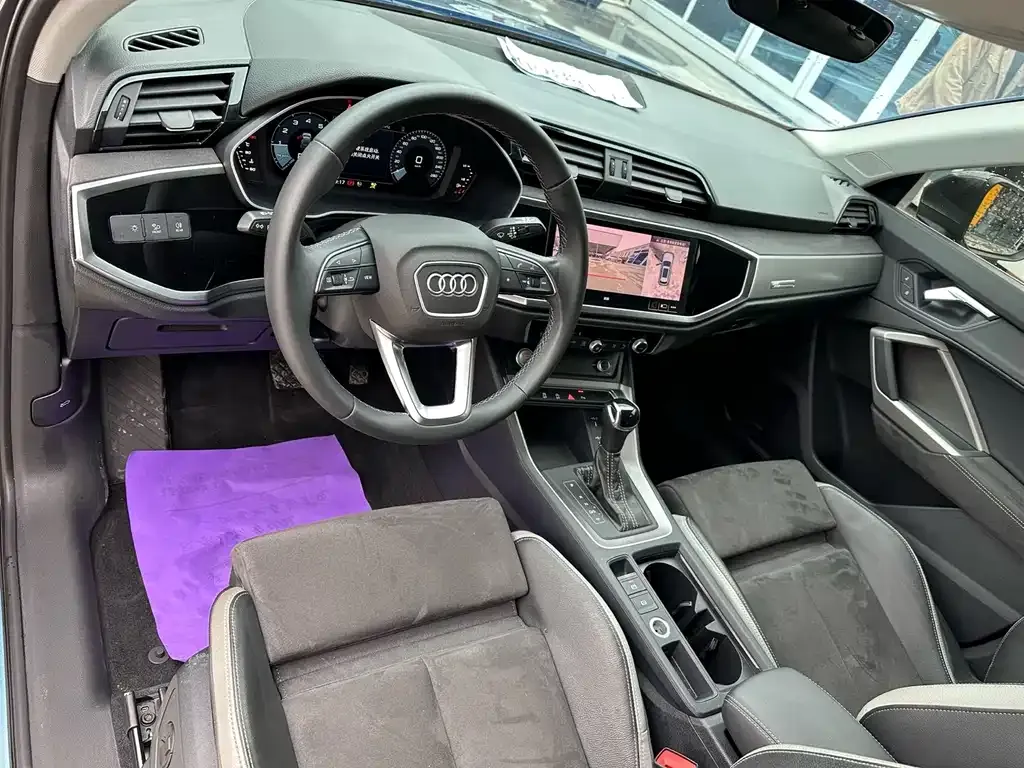 Audi Q3 — фото 10