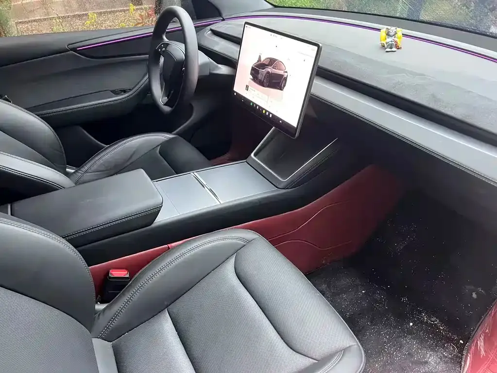 Tesla Model Y — фото 4