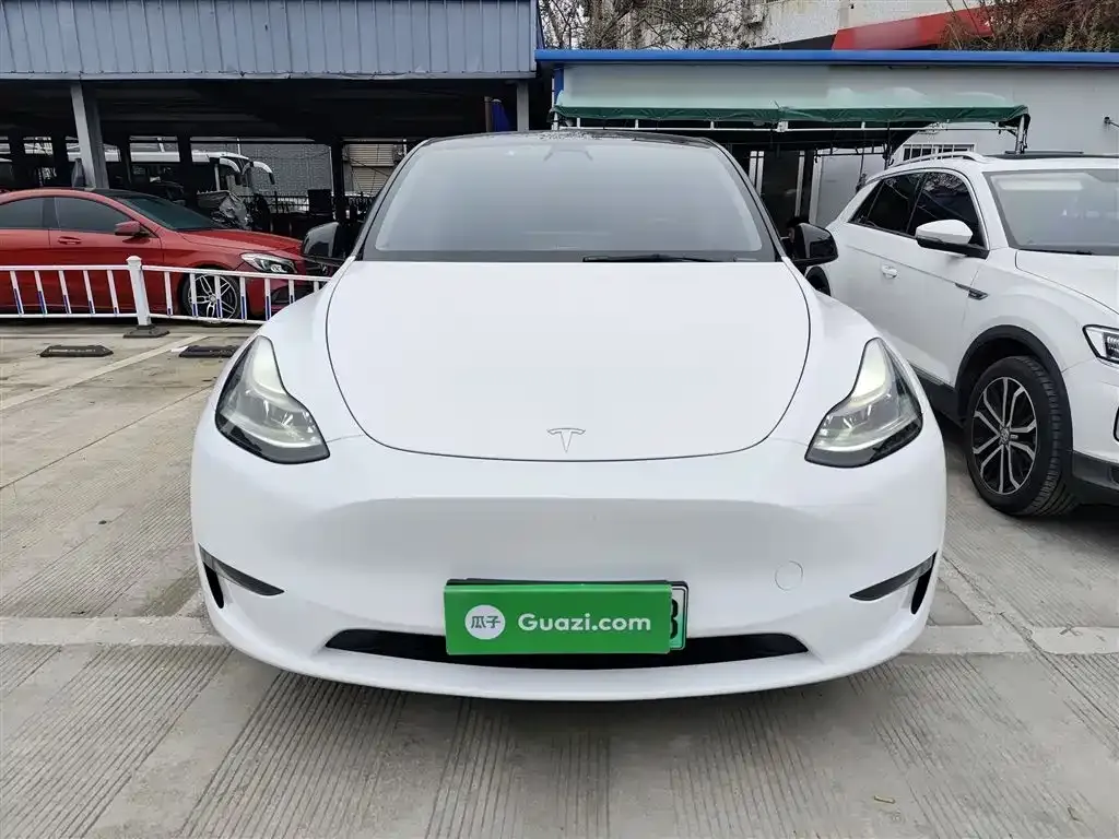 Tesla Model Y — фото 7