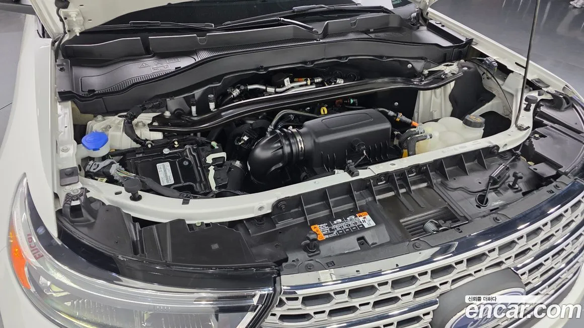 Ford Explorer 2023 из KR, фото 10