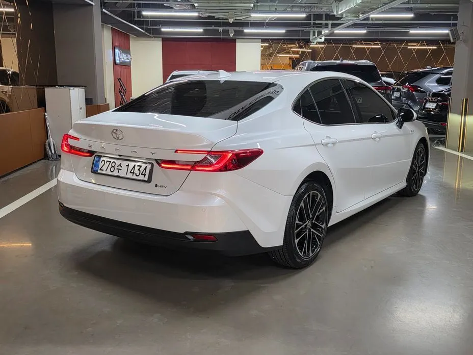 Toyota Camry 2025 из KR, фото 6