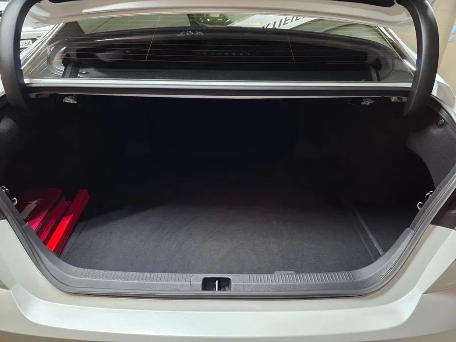 Toyota Camry 2025 из KR, фото 8
