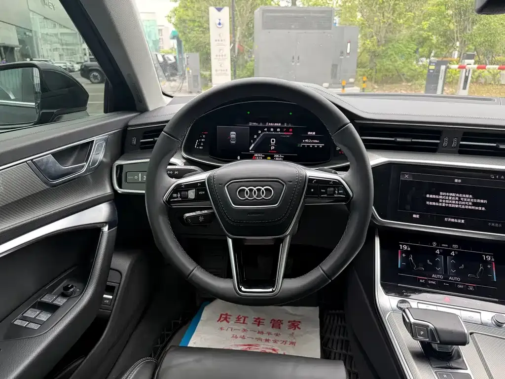 Audi A6L 2023 из CN, фото 2
