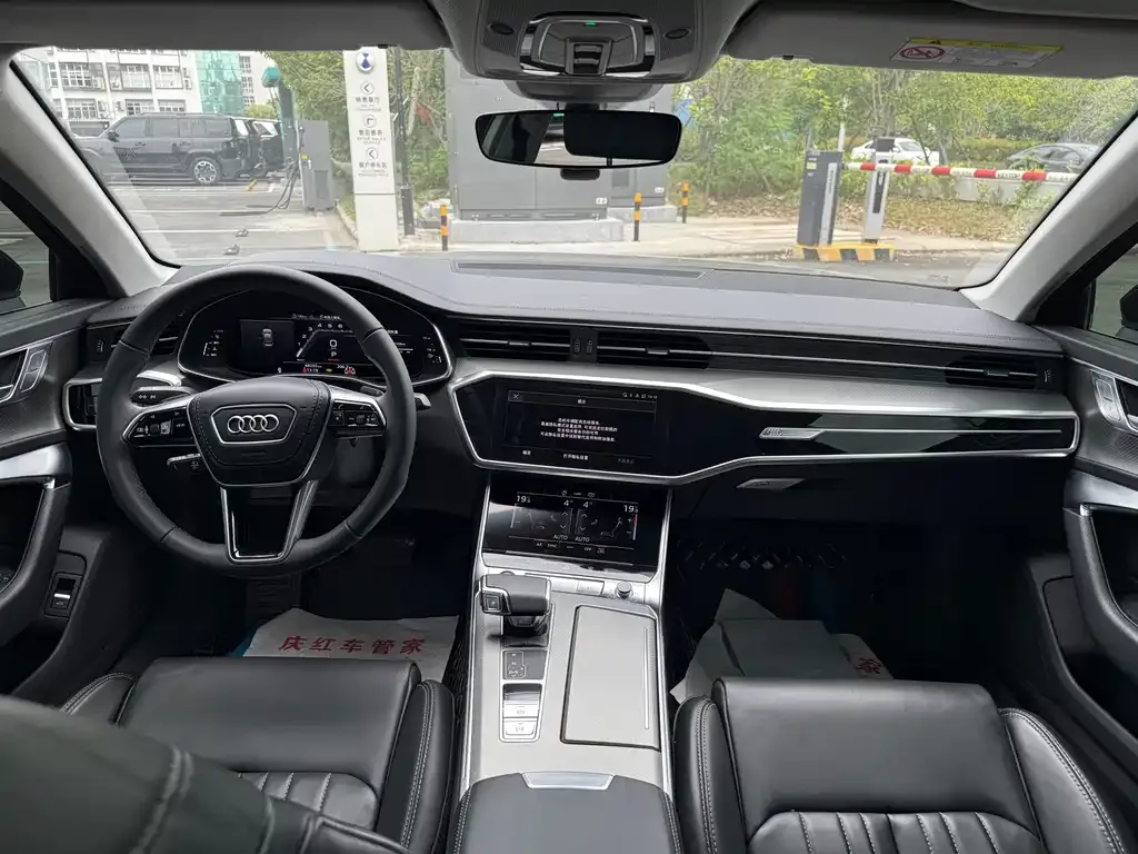 Audi A6L 2023 из CN, фото 3