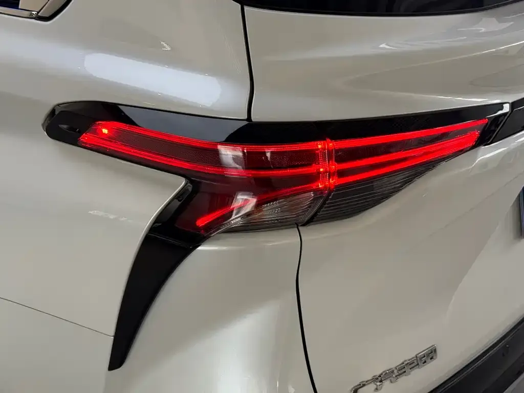 Toyota Sienna — фото 4