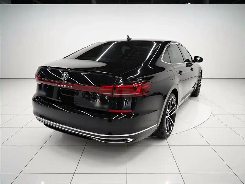 Volkswagen Passat — фото 2
