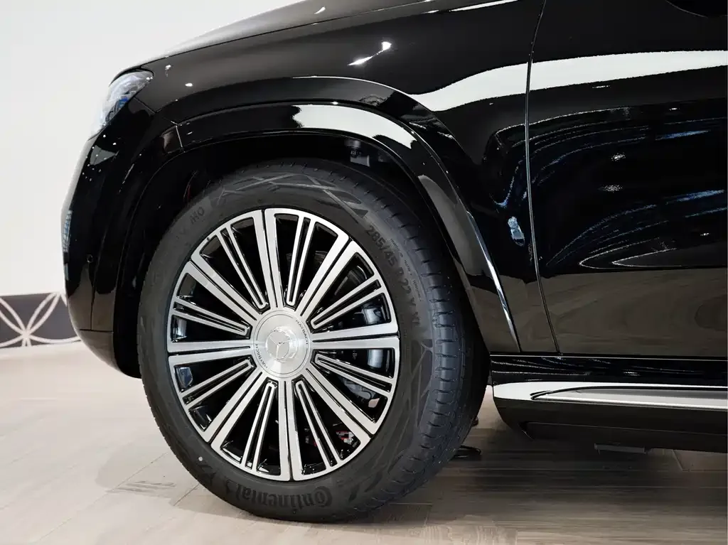 Mercedes-Benz GLS — фото 7