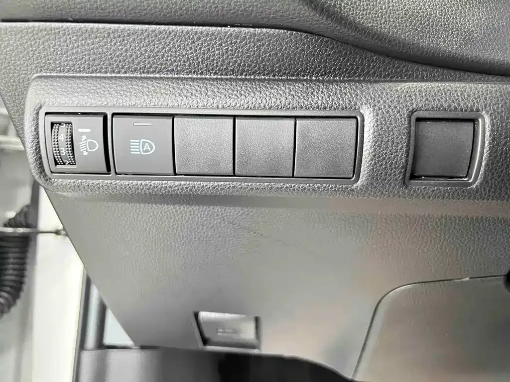 Toyota Levin 2023 из CN, фото 2