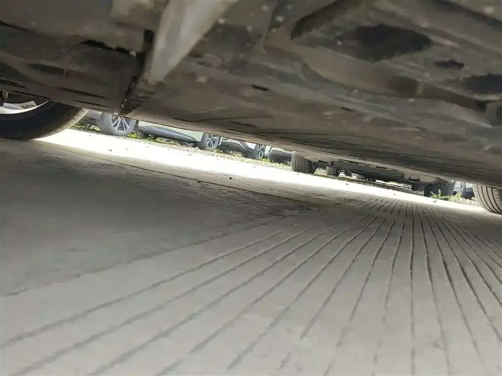 Hongqi EH7 — фото 7