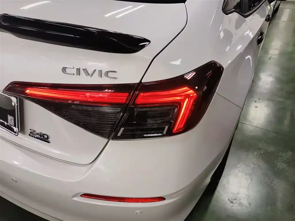 Honda Civic — фото 7