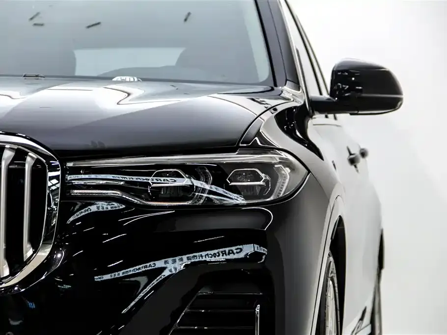 BMW X7 — фото 8
