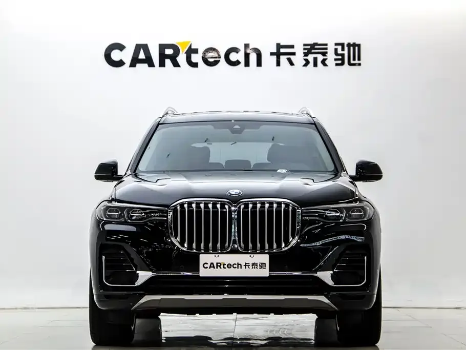BMW X7 — фото 9