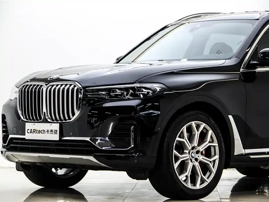 BMW X7 — фото 7