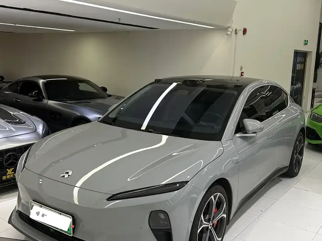 NIO ET5