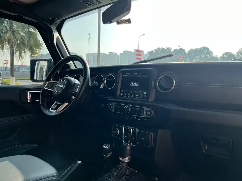 Jeep Wrangler PHEV 2021 из CN, фото 4