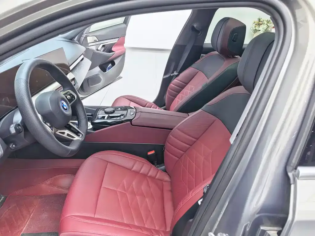 BMW i5 2024 из CN, фото 2