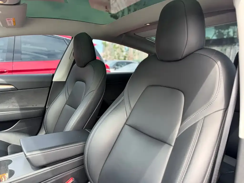 Tesla Model 3 — фото 6