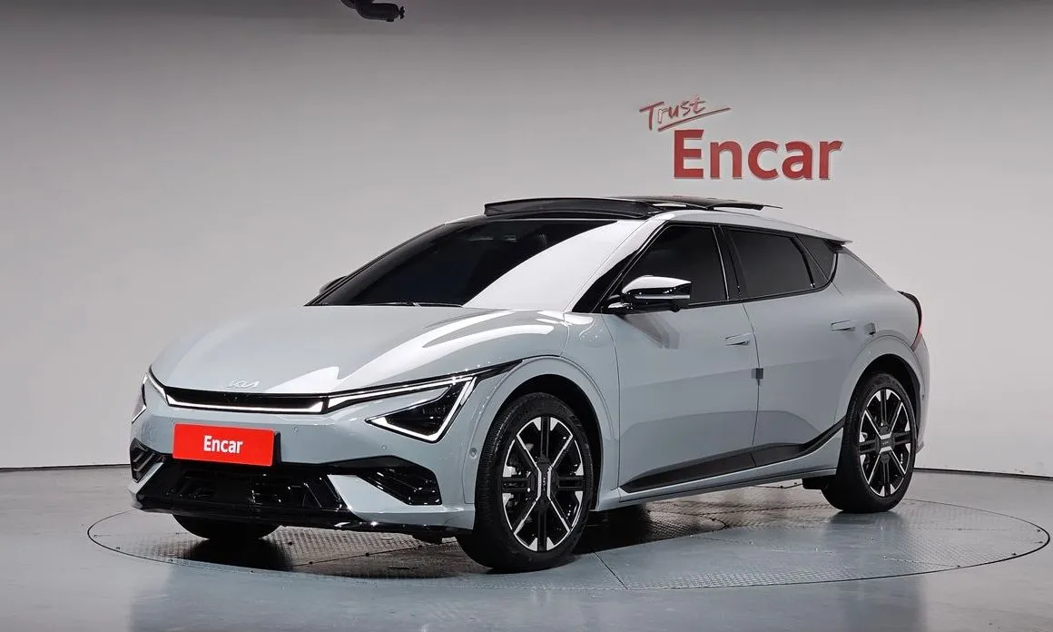 Kia EV6 — фото 1