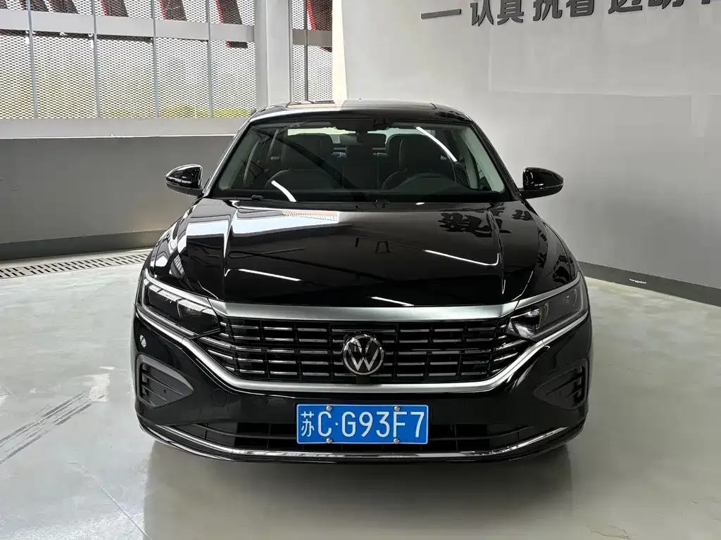 Volkswagen Passat — фото 7
