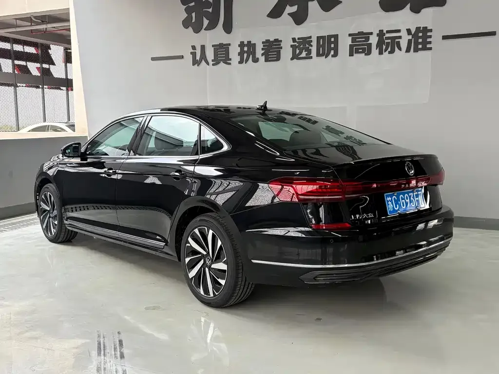 Volkswagen Passat — фото 3
