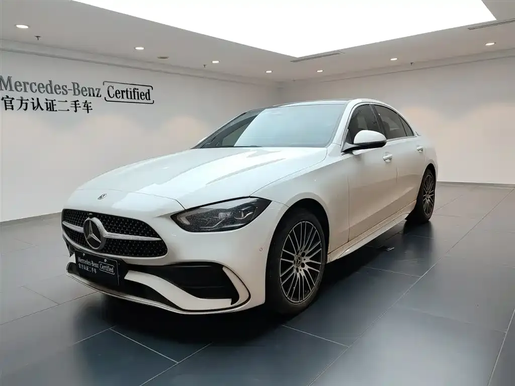 Mercedes-Benz C-Class — фото 1