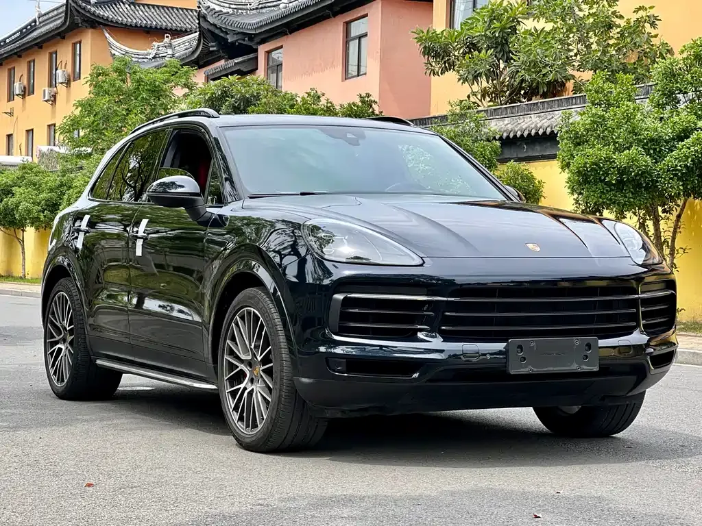 Porsche Cayenne — фото 7