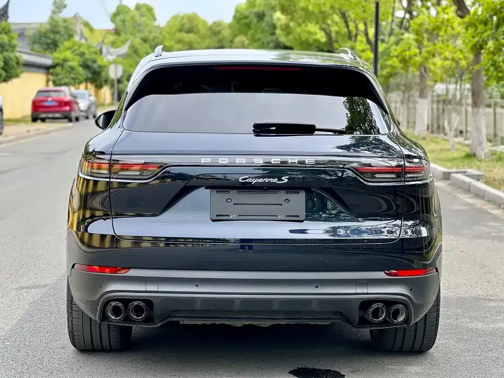 Porsche Cayenne — фото 9
